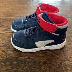 Puma Sneakers - Size 6C